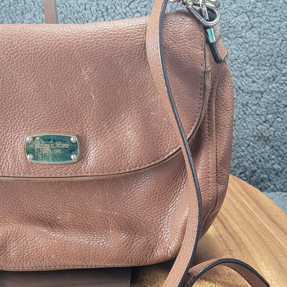 Michael Kors Bedford Leather Medium Brown Convertible Shoulder Crossbody Bag - Picture 5 of 16
